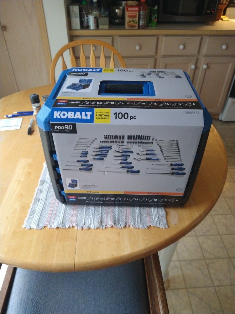 Kobalt 100 Pc. Tool Set. Pro 90 Ratchet. Brand New!!!!