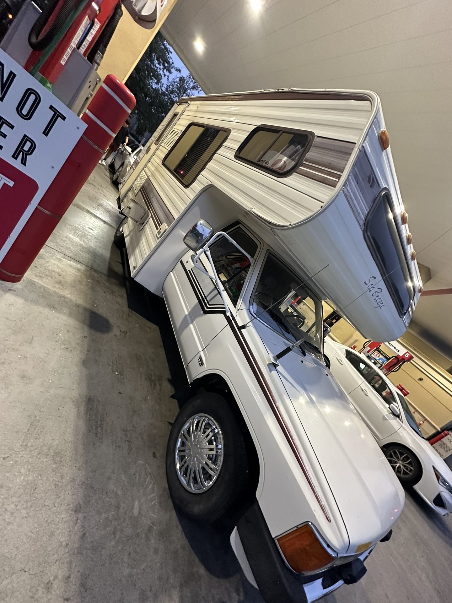 Toyota Motor Home 