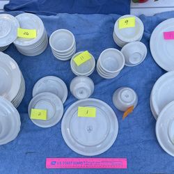 Homer Laughlin ceramic dining set