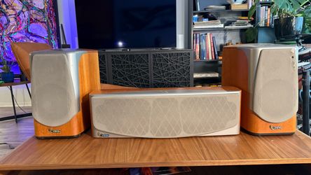 Infinity Kappa stereo speakers w matching center channel