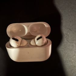 Apple Airpods Pro A2084 Unlocked Near Perfect Condition