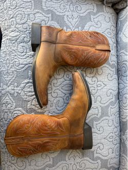 Boots for sale. Brand new men