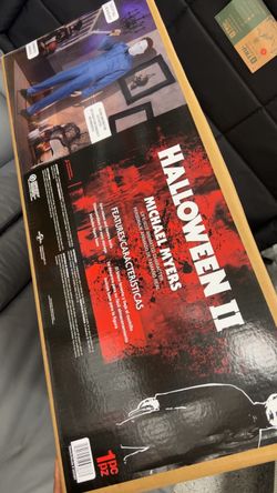 Halloween 2 Michael myers life size figure