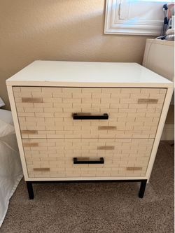 2 beige/white modern nightstands
