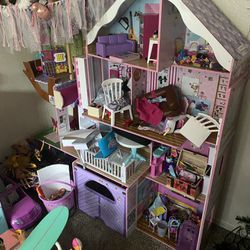 3 Story Doll House 