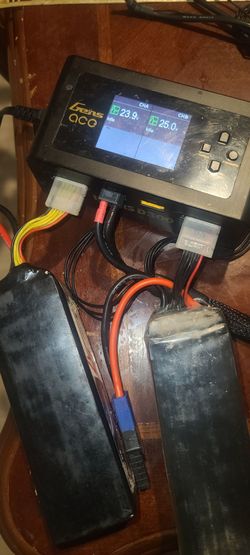 2 6s RC LiPo Battery Pack Lot with Charger
