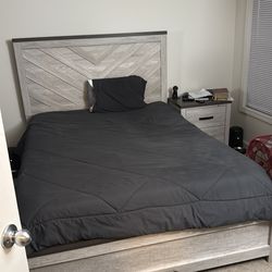 American signature queen size bedroom set