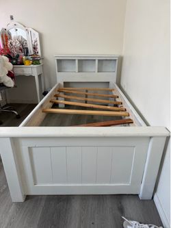 Twin bed frame