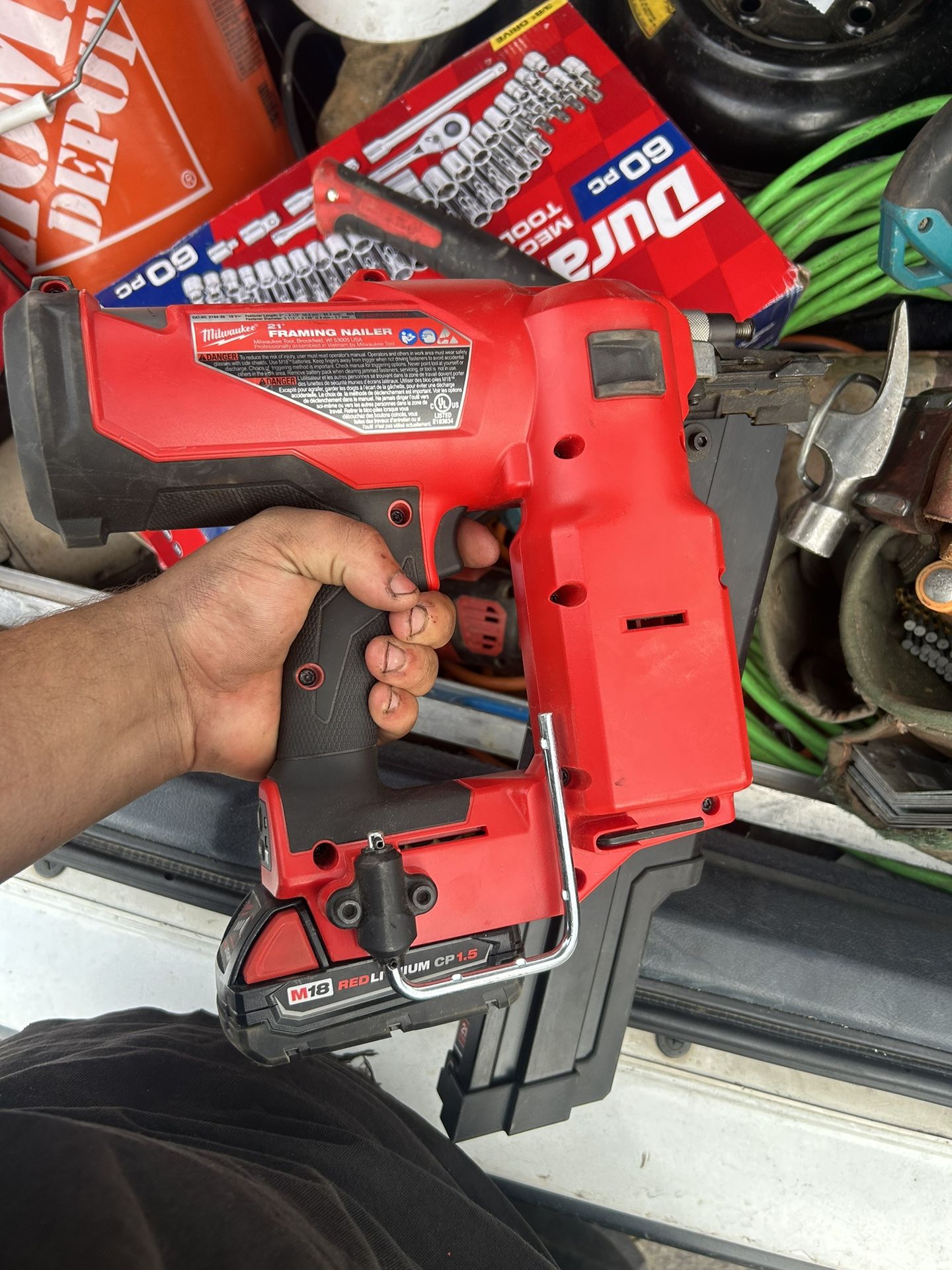 Milwaukee Battery Powered Nail Gun For Framing