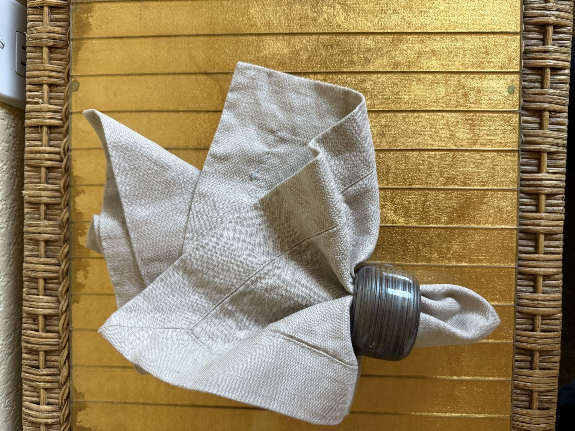 X4 Bakelite Aukey Made A Japan Napkin Ring