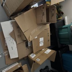 FREE MOVING BOXES