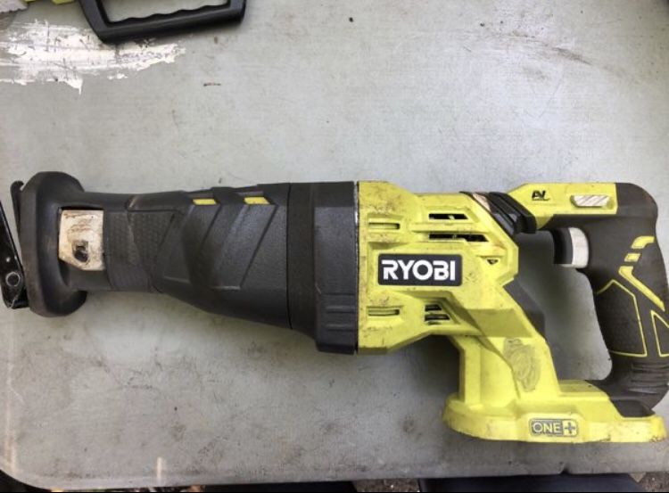 RYOBI [P516] 18-Volt ONE+ Cordless Variable Speed Reciprocating Saw - Tool Only