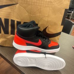 SIZE 10 MEN