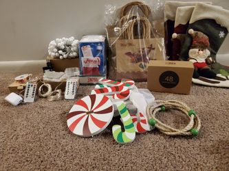 Christmas accessories valued at $ 95. Now at $ 55 evereting New.