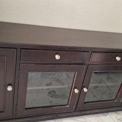 Mueble De Madera Solida