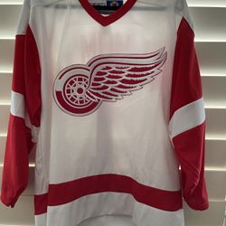 Official NHL Red Wings Jersey 