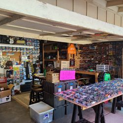 Hot Wheels & Other Die Cast Collectibles 