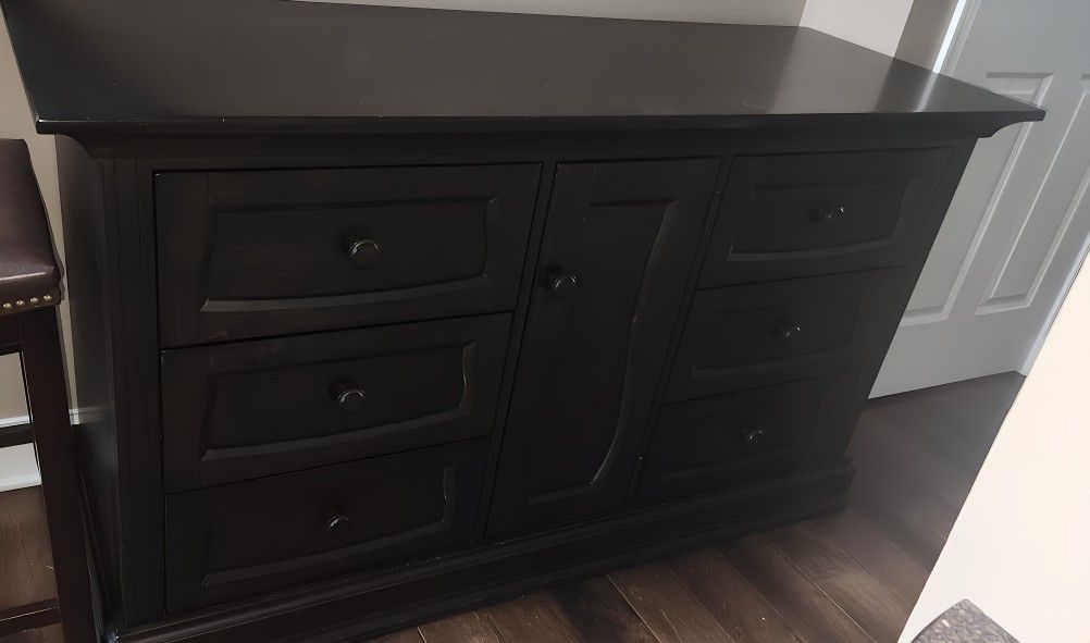 Kids Dresser, Changer, Chest and Nightstand Dovetail Drawers