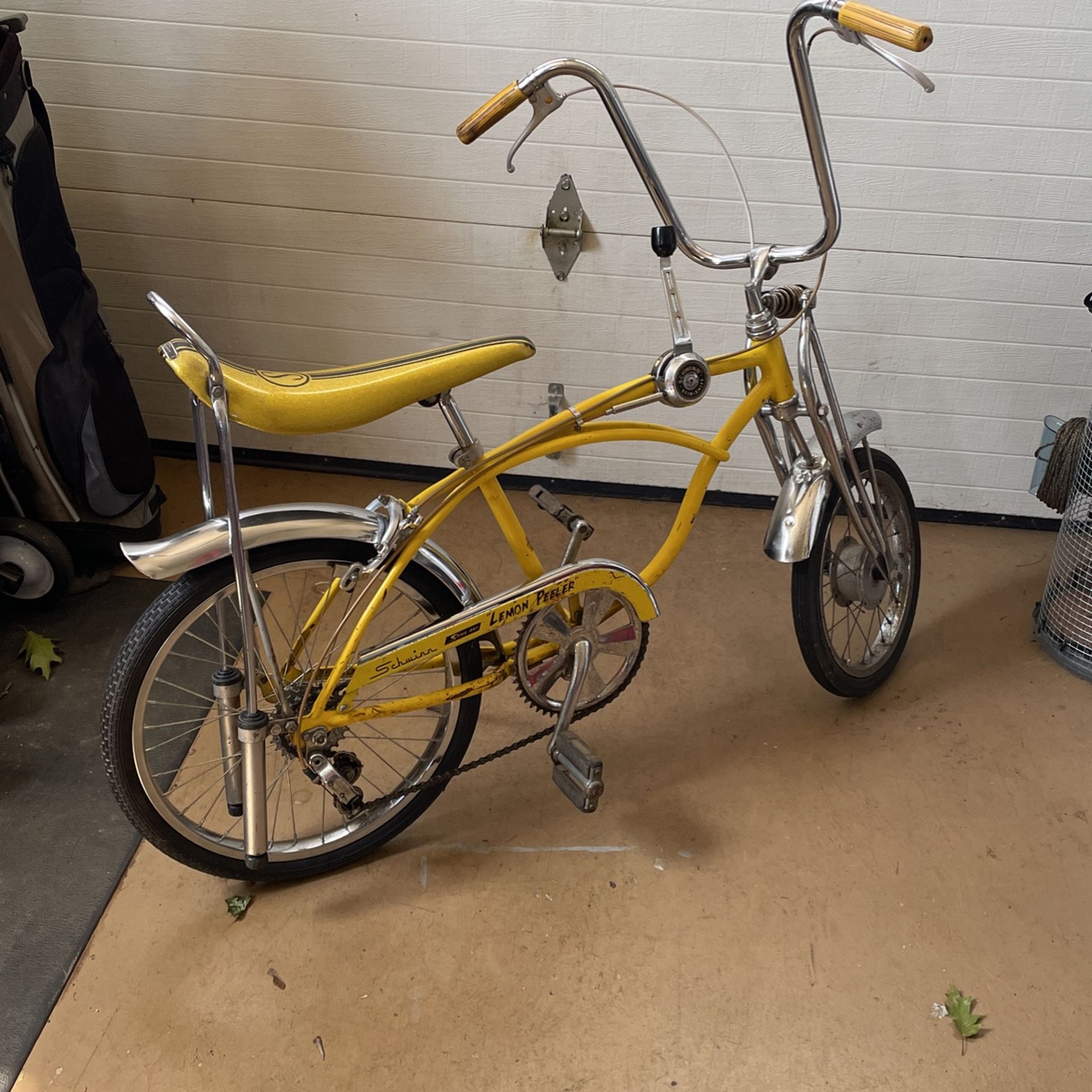 Schwinn Stingray Lemon Peeler (All Original)