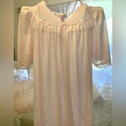 Vintage SHADOWLINE night gown pink lace embroidered flower short sleeve Sz S