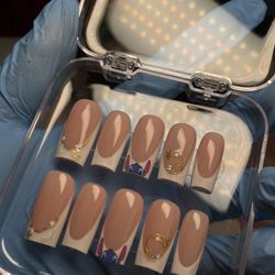 Press on Nails 