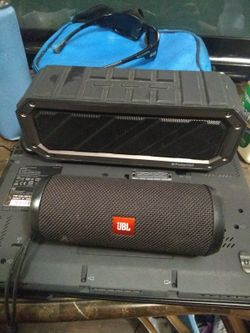Jbl Flip 3 and Polaroid rugged Bluetooth for trade