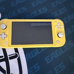 Nintendo Switch Lite Yellow