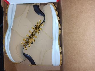 Nike Boots