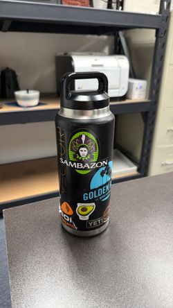 YETI 40 oz bottle $10