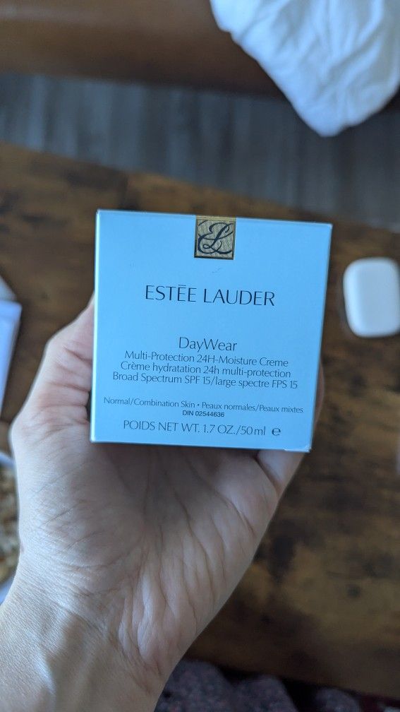 Estee Lauder Moisturizer 