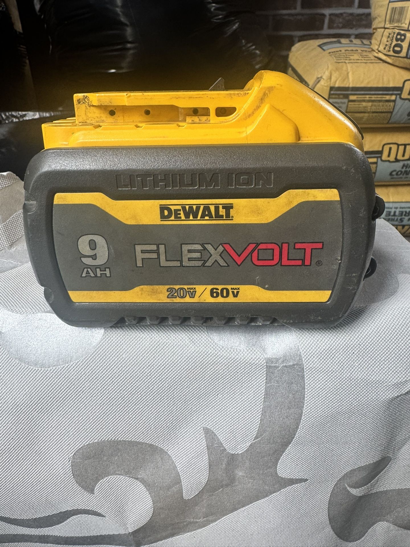 Dewalt Battery