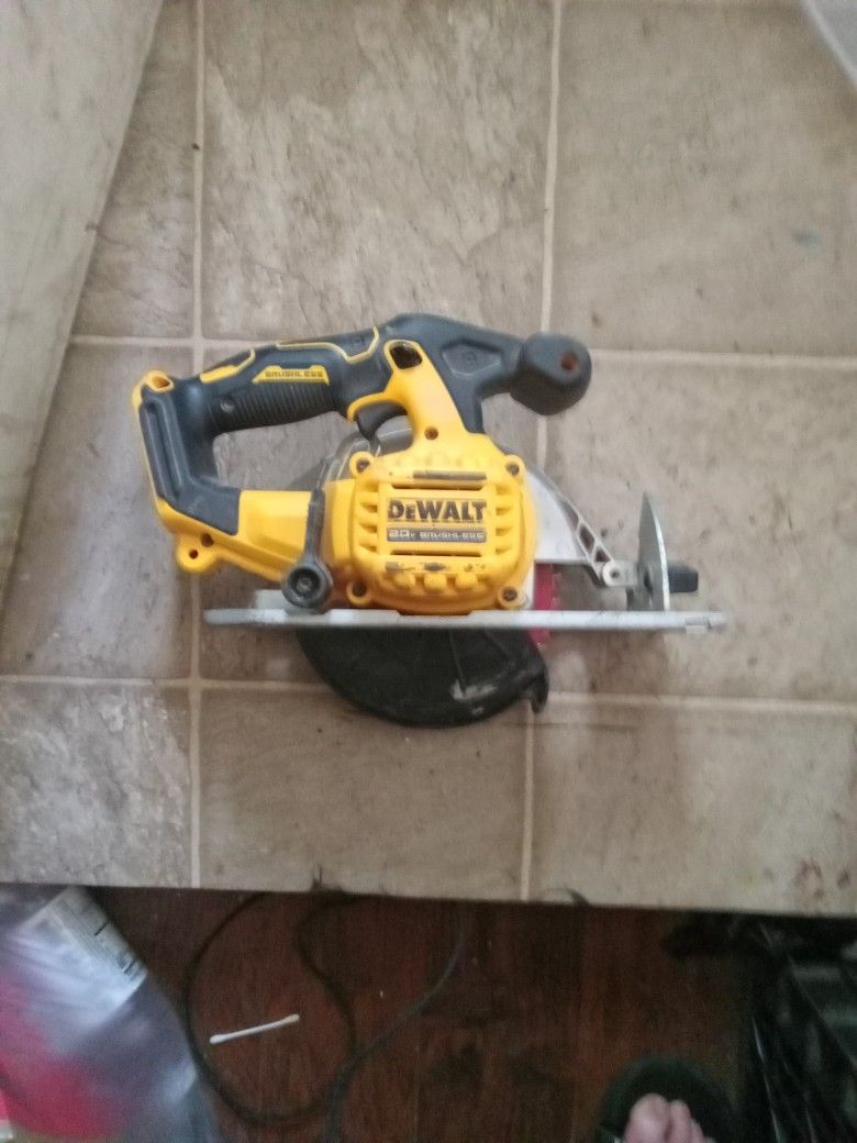 Dewalt DCS566 6 1/2" Cordless Circular Saw Brushless Type 1 20v 4950/min