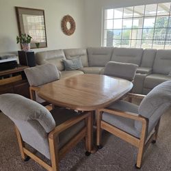 Dining Room Table ( 4 Chairs )