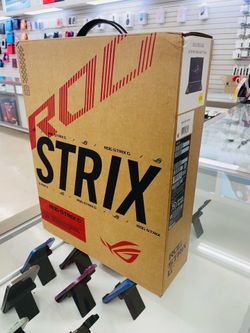 Asus ROG STRIX G14 5060 16GB RAM 512gb ssd