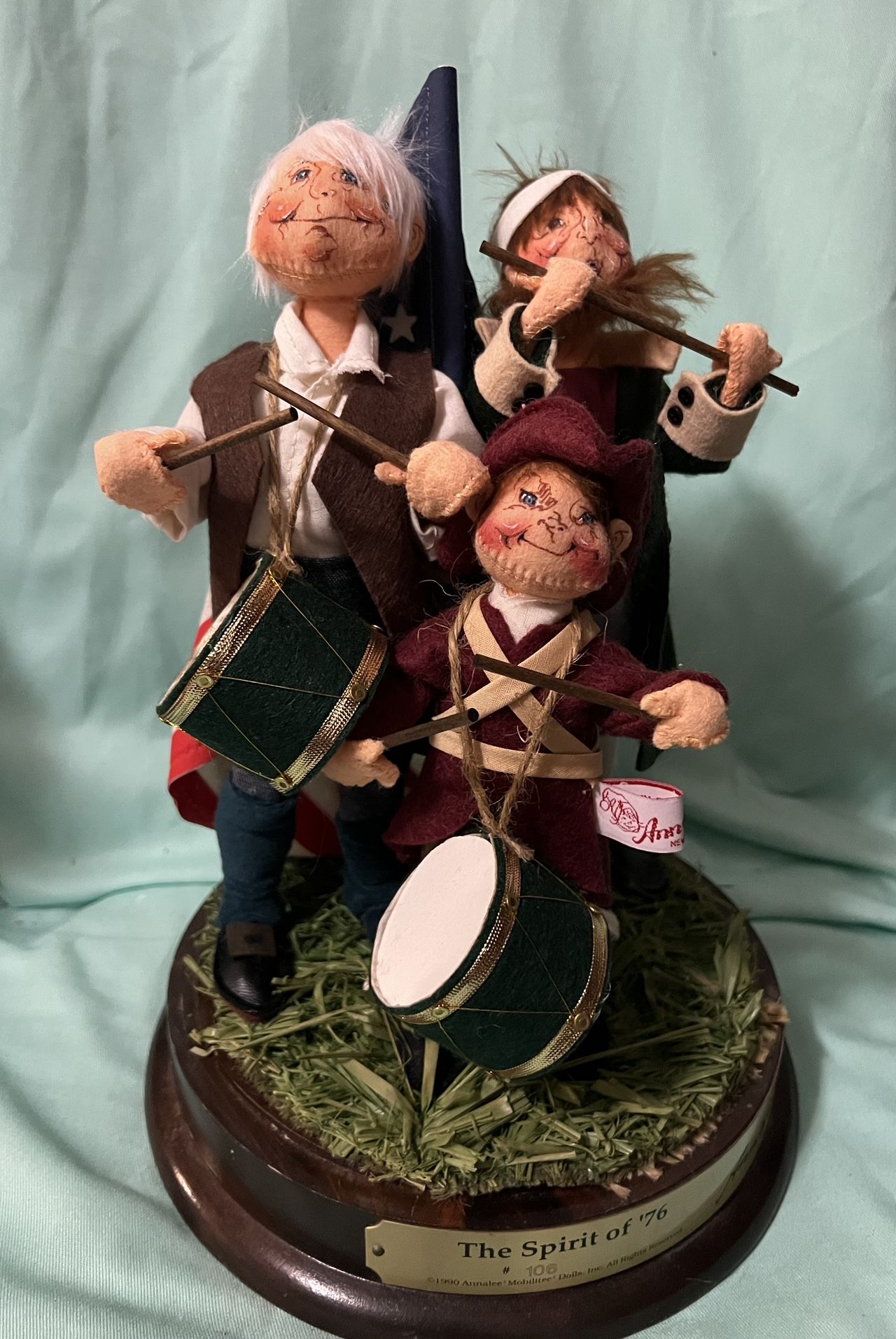 1990 Annalee "Spirit of '76" Doll Mobilitee With Large Glass Dome