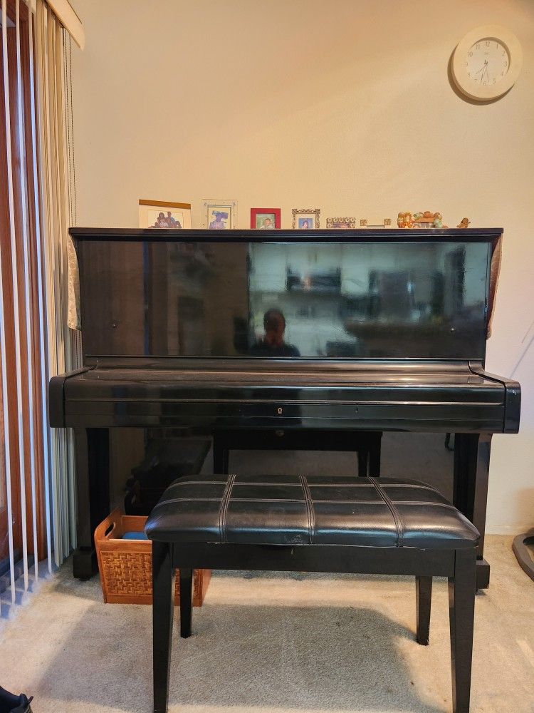 Upright Piano - Yung Chang