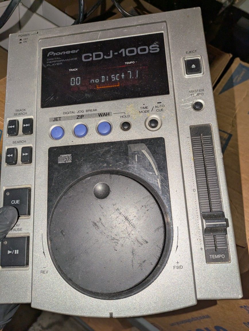 Pioneer CDJ-100S Digital Performance Player