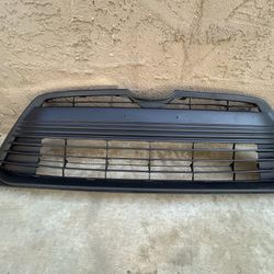 2023 2024 TOYOTA COROLLA LE XLE GRILLE OEM