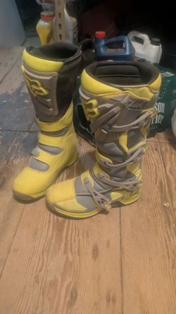 Dirk bike boots