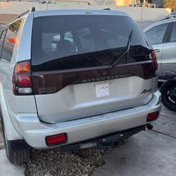 Mitsubishi Awd Montero Sport