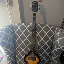 Harley Benton Violin Bass