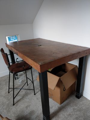 Custom Standing Desk And Tall Chair For Sale In Palm City Fl