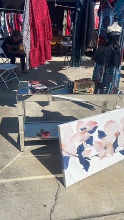 Yard sale corona