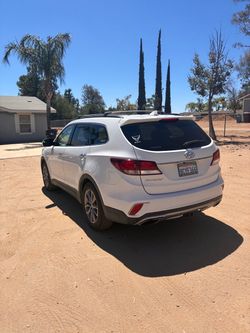 2017 Hyundai Sant Fe SE