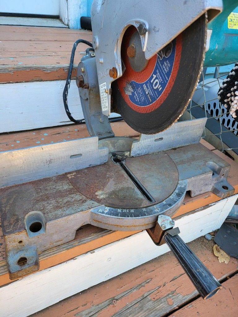 Miter Saw