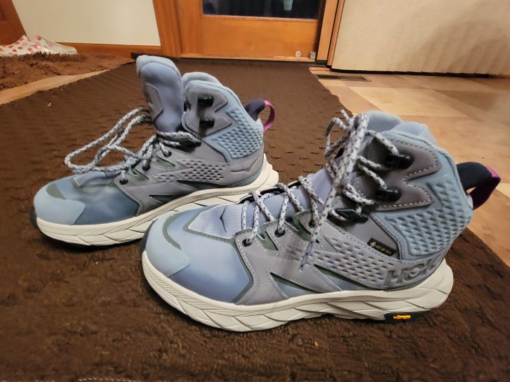 NEW - HOKA Women's Anacapa Mid Gore-Tex Hiking Boots Size 8
