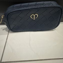 Clé de Peau Beauté Small Pouch