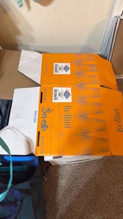 Free boxes and packing paper