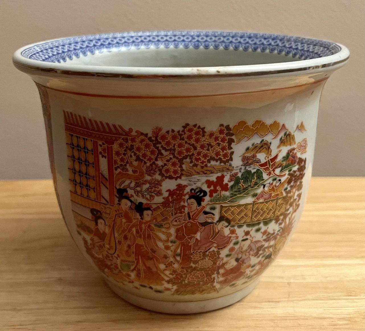 Ceramic flower pot 8”x6”            $20