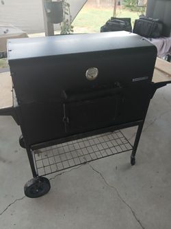 Charbroil barbequer